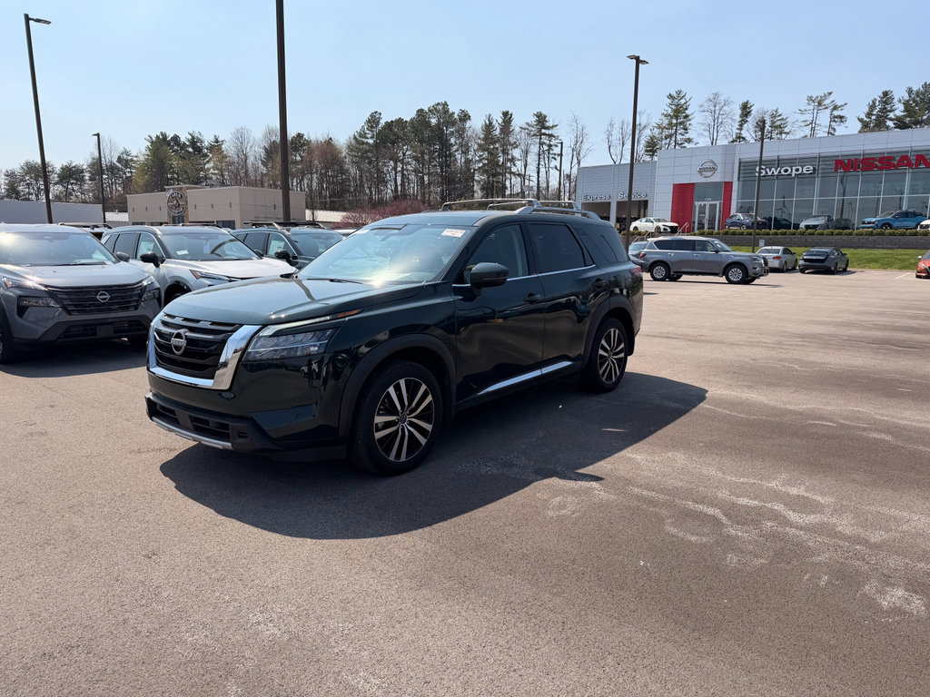 Used 2024 Nissan Pathfinder Platinum w/ Cargo Package video 1