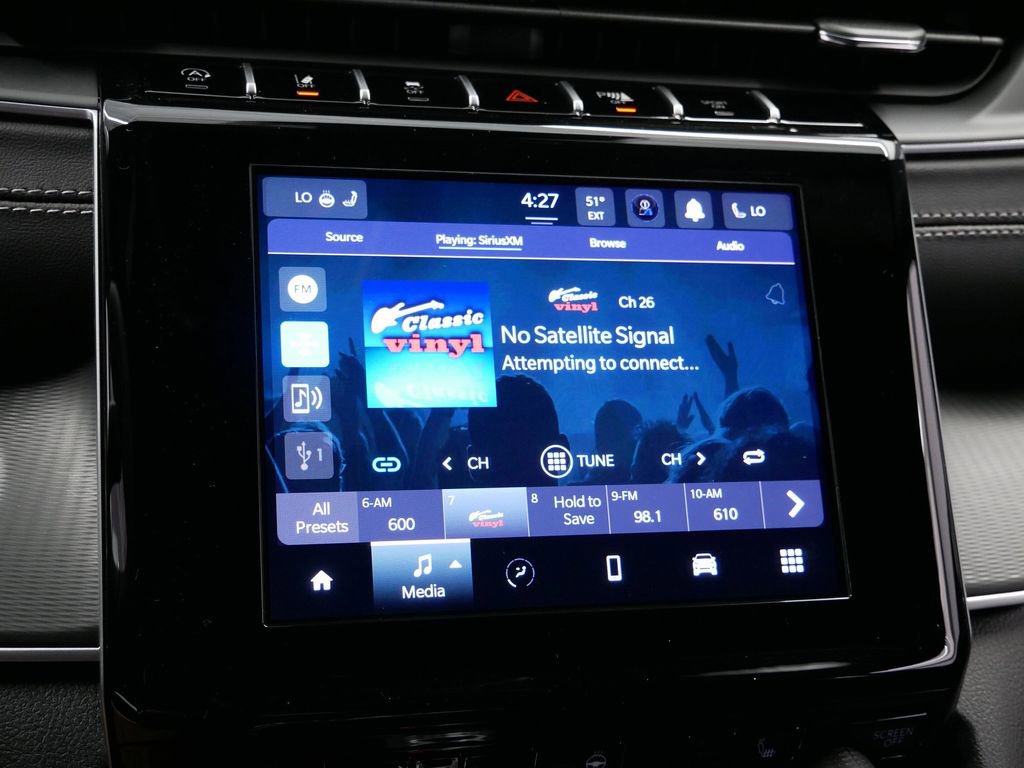 New 2025 Jeep Grand Cherokee Laredo w/ Luxury Tech Group I image 34