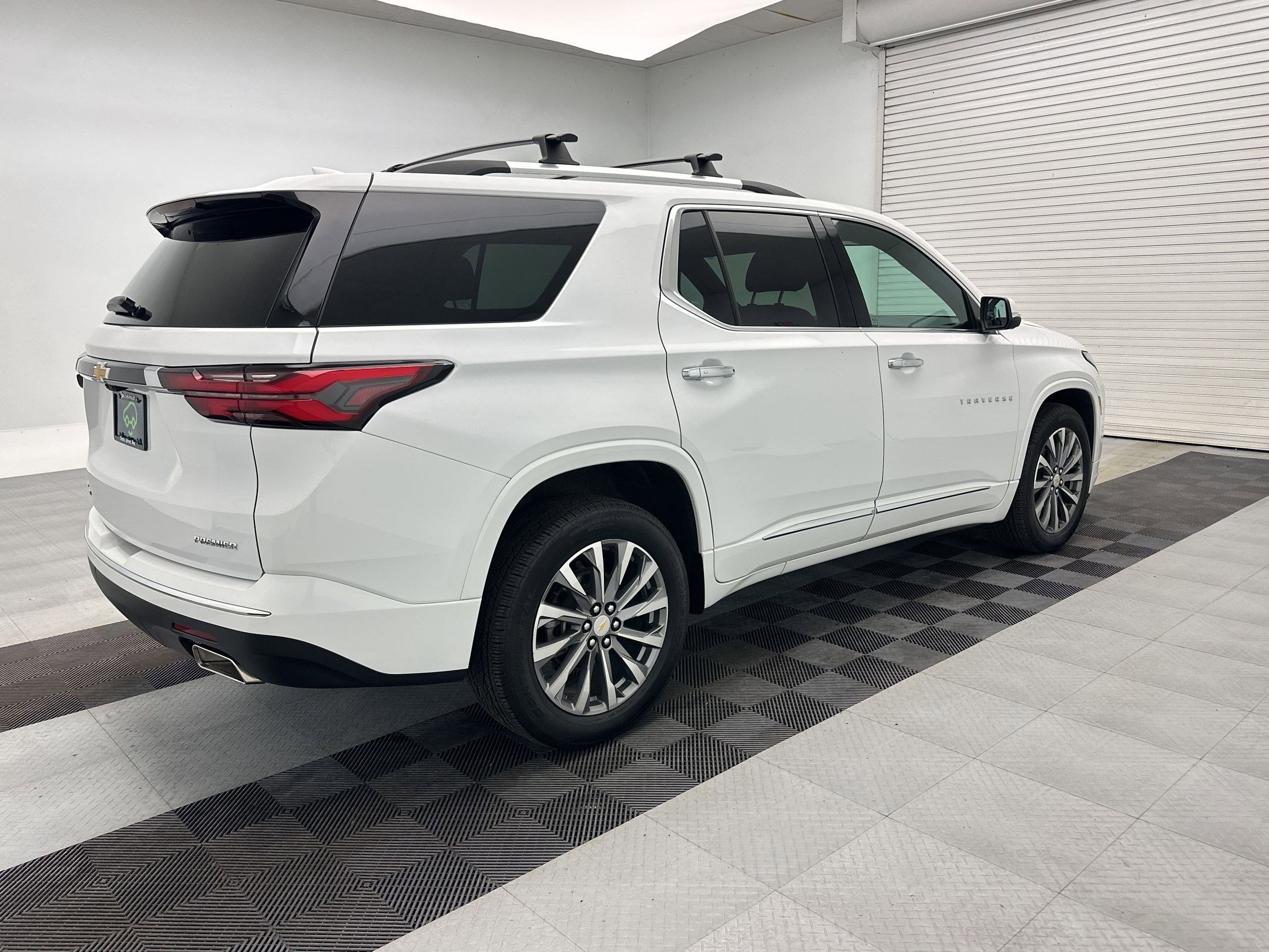 Certified 2023 Chevrolet Traverse Premier w/ LPO, Floor Liner Package AWD/4WD image 9