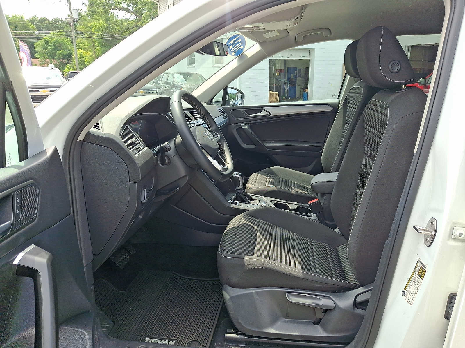 Used 2024 Volkswagen Tiguan S AWD/4WD image 13