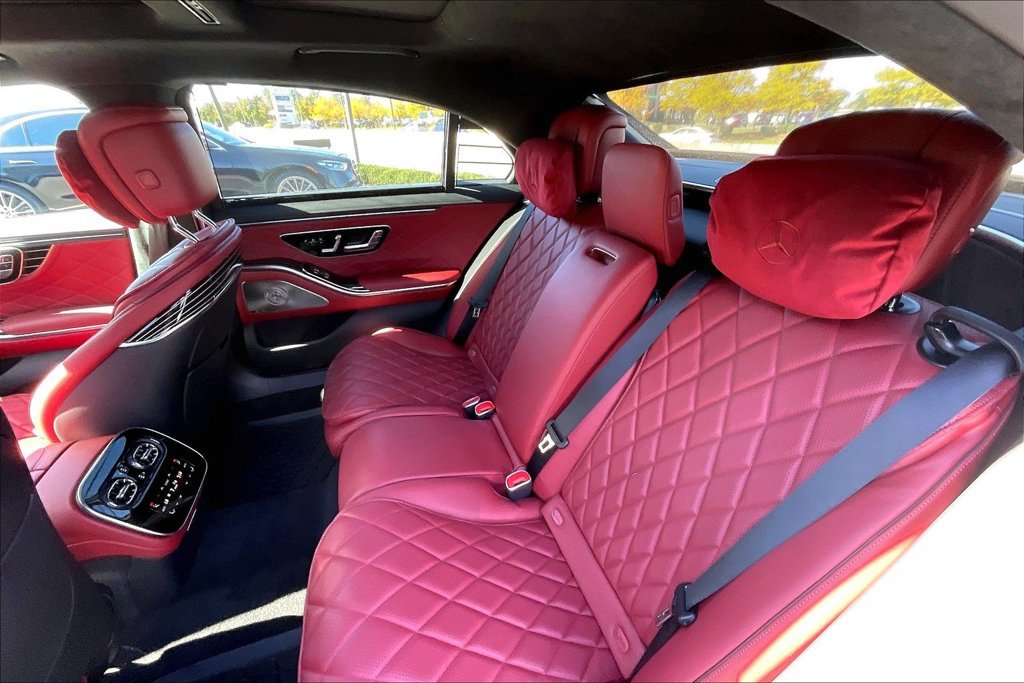 New 2027 Mercedes-Benz S 580 4MATIC Sedan image 10