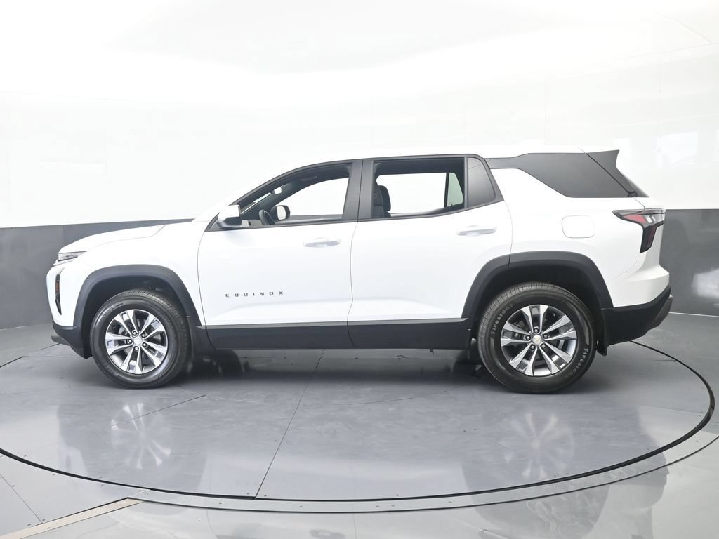 Used 2026 Chevrolet Equinox LT FWD image 3