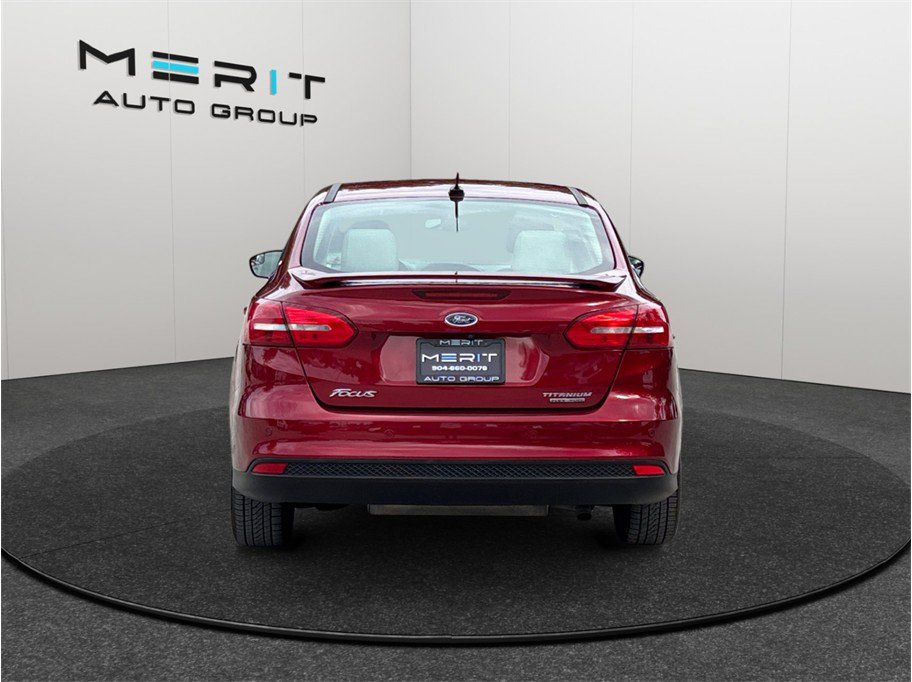 Used 2015 Ford Focus Titanium FWD image 8