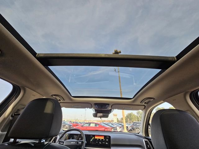 New 2026 Kia Sorento S w/ S Panoramic Sunroof Package image 15