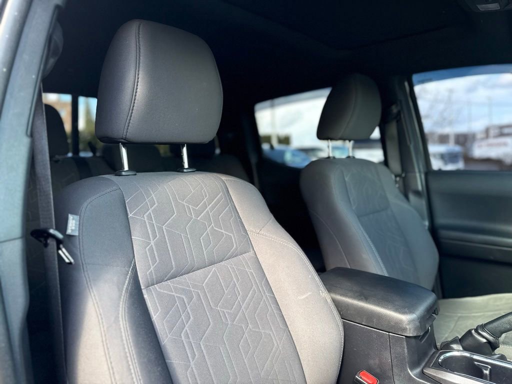 Used 2016 Toyota Tacoma TRD Off-Road image 22