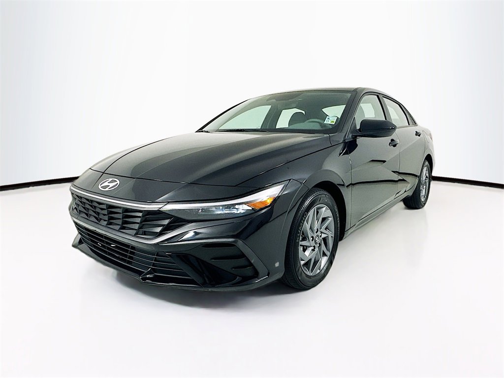 Used 2024 Hyundai Elantra SEL