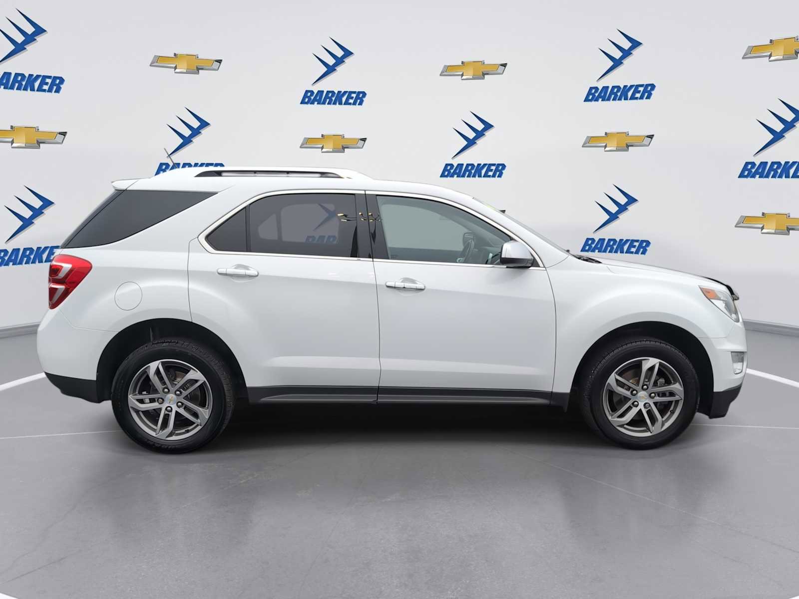 Used 2017 Chevrolet Equinox Premier image 9
