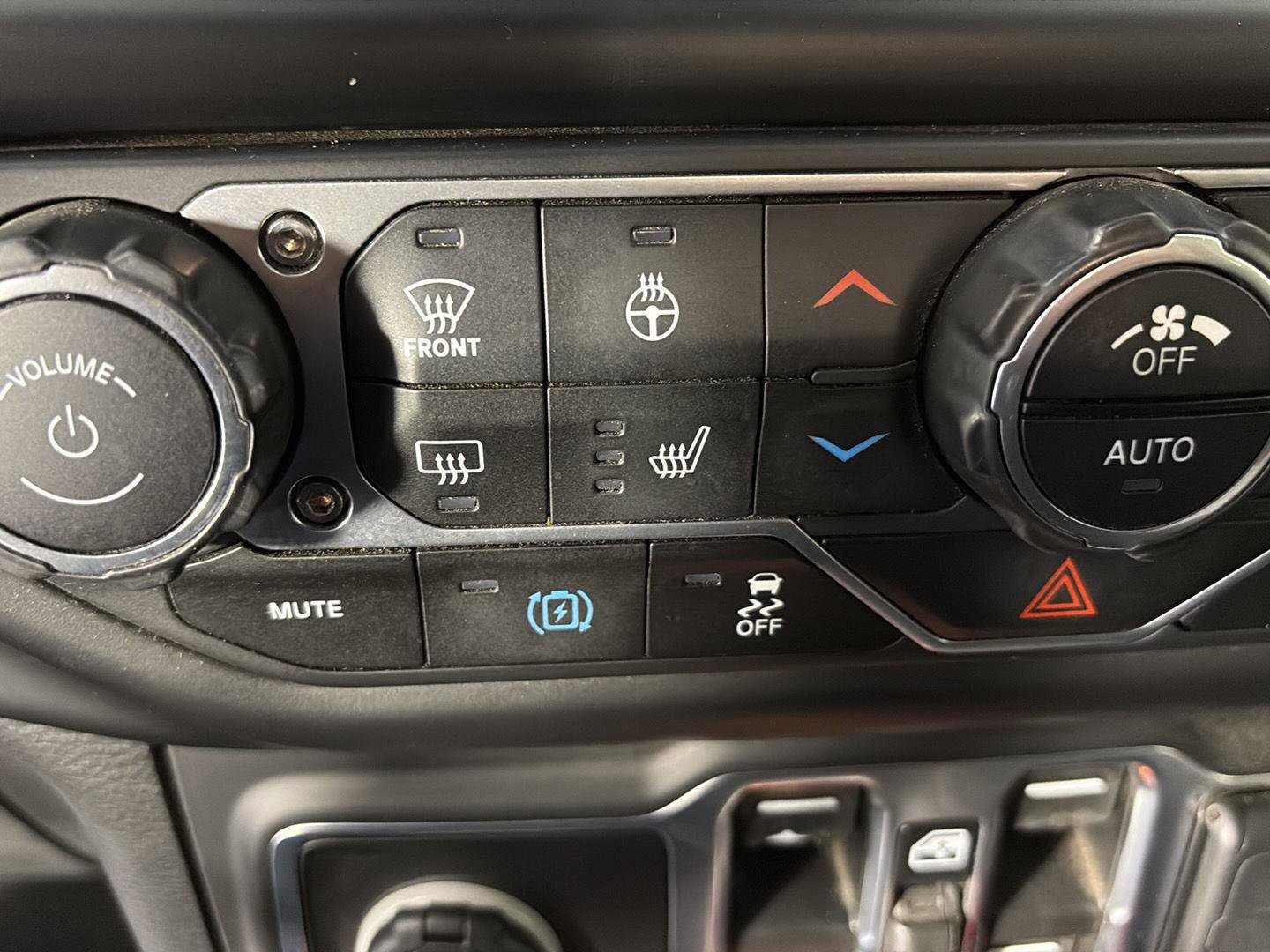 Used 2021 Jeep Wrangler Unlimited Rubicon 4xe w/ Cold Weather Group image 35