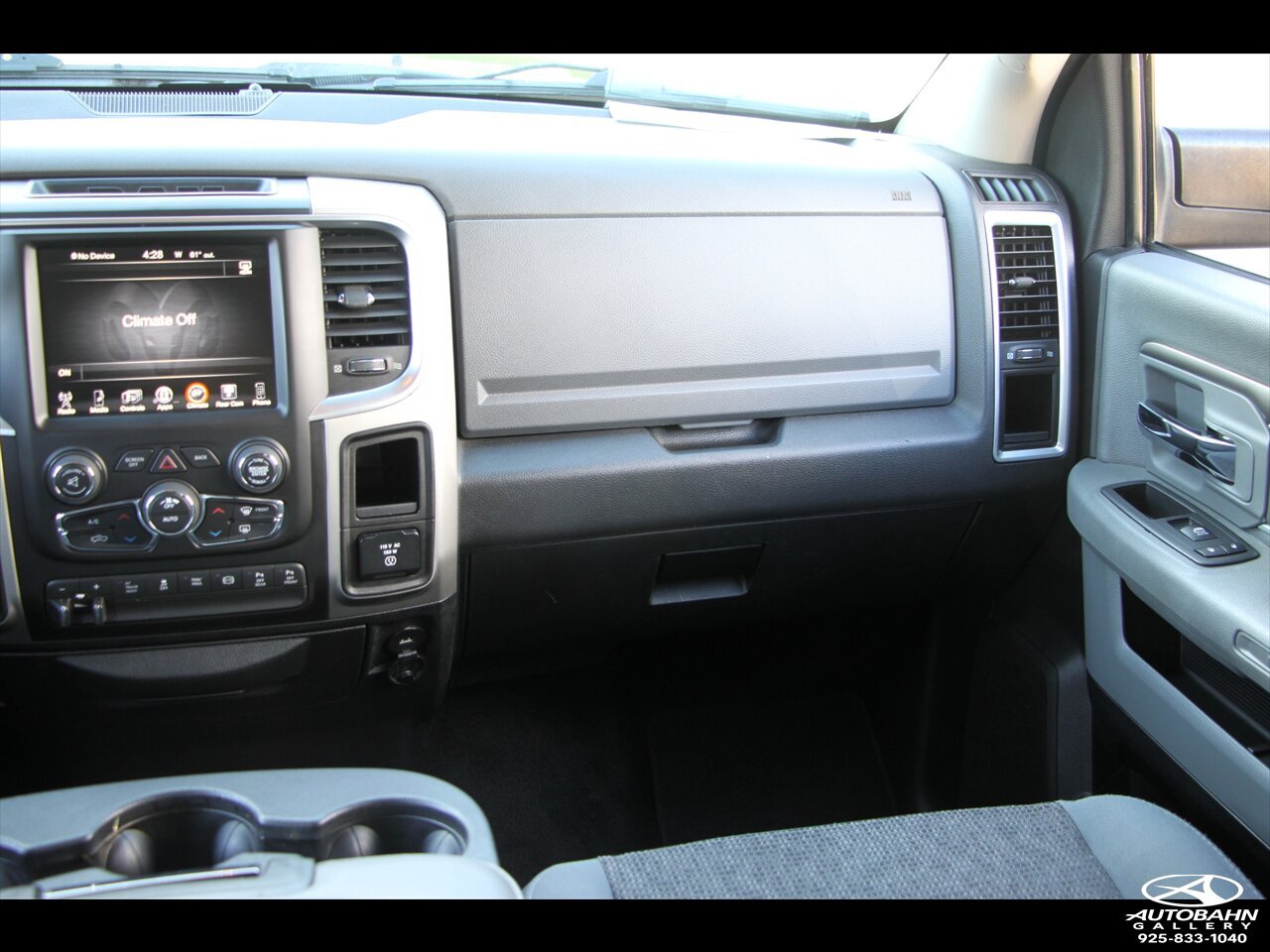 Used 2017 RAM 2500 SLT w/ Luxury Group RWD image 23