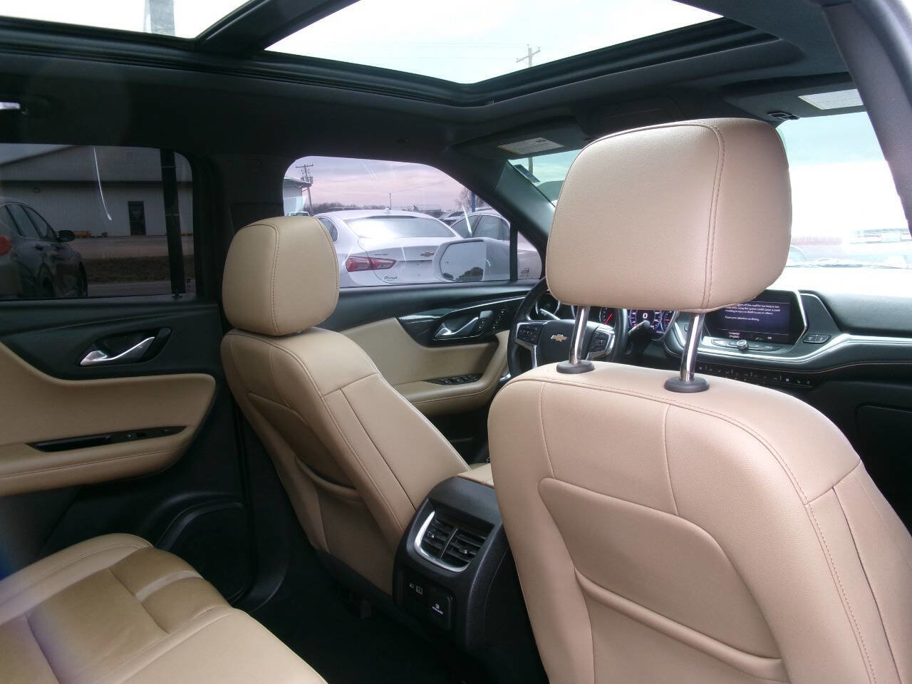 Used 2019 Chevrolet Blazer Premier w/ Sun and Wheels Package image 26