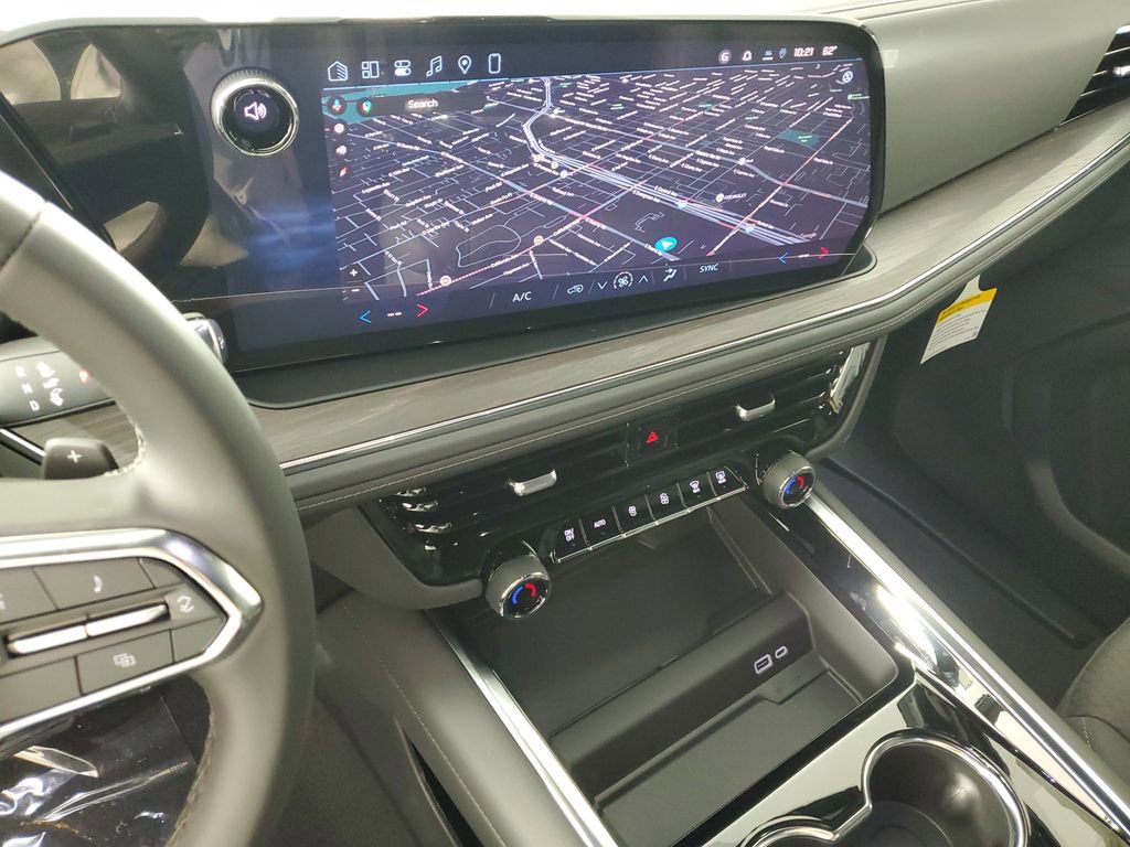 New 2026 Chevrolet Suburban LS image 17