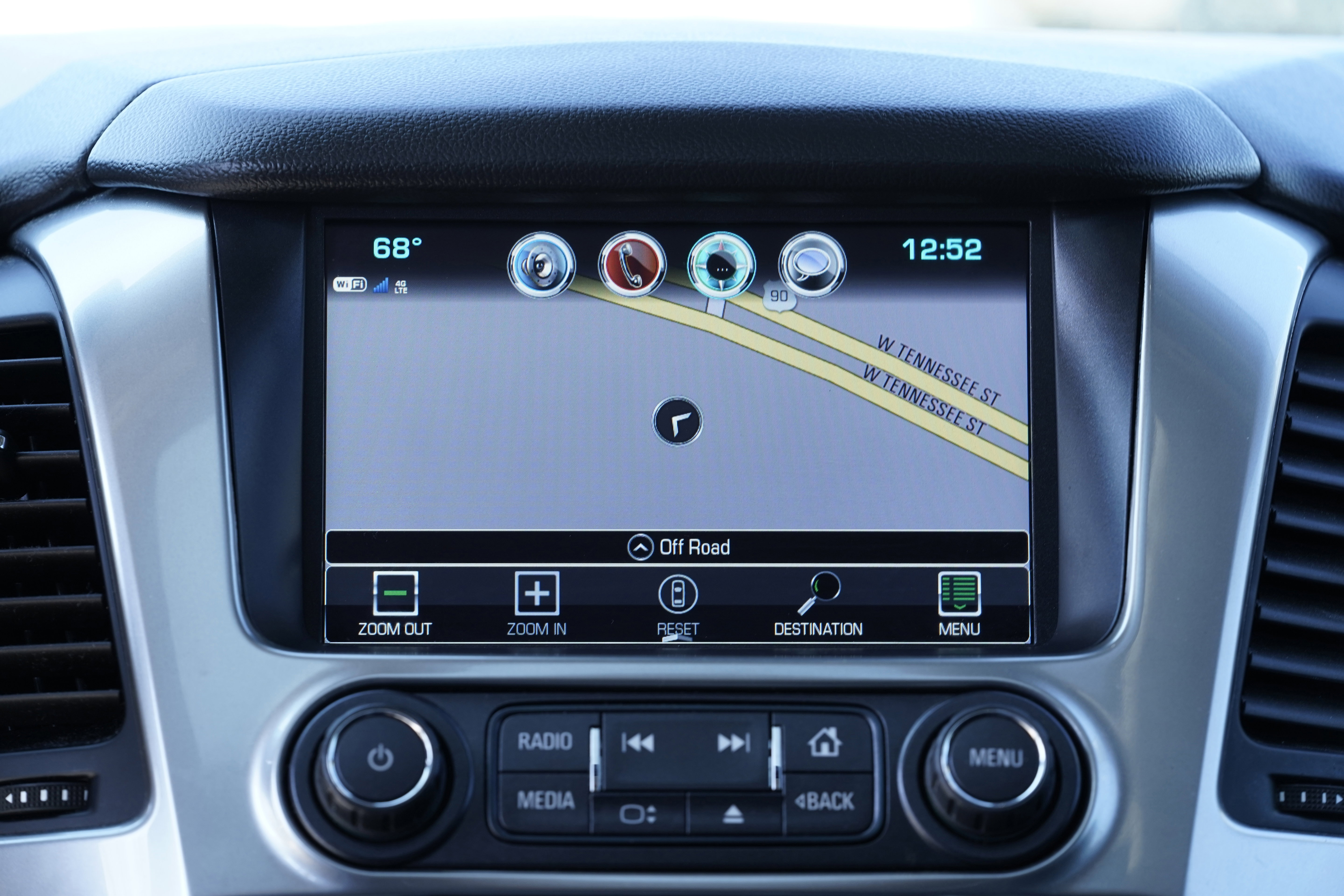 Used 2020 Chevrolet Tahoe LT w/ Luxury Package image 15