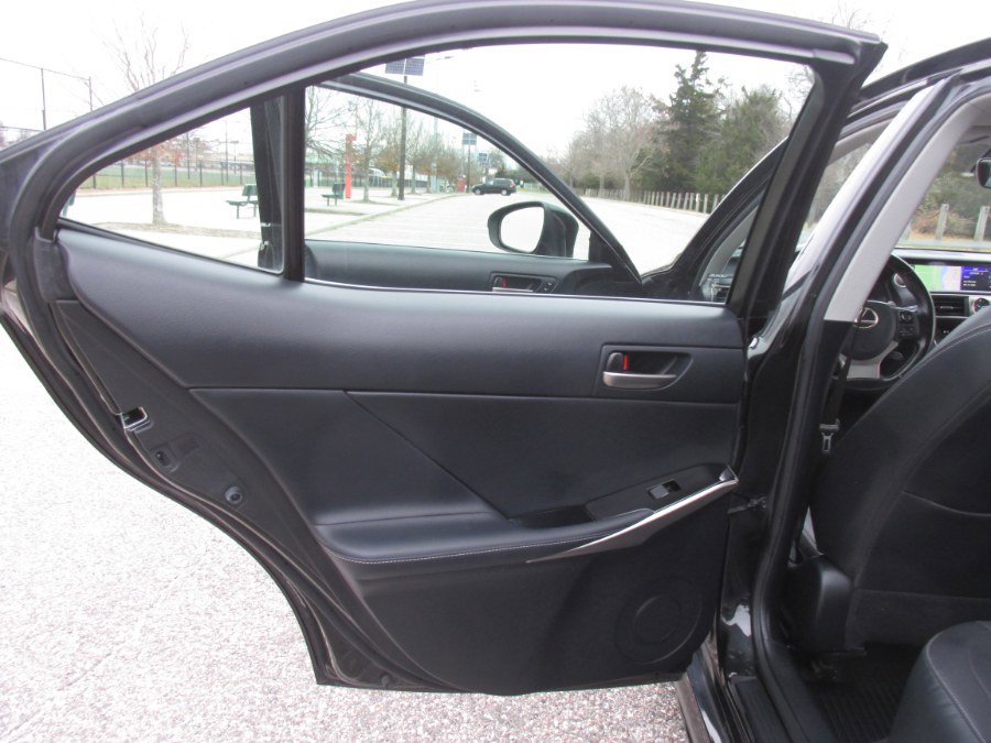 Used 2020 Lexus IS 300 AWD w/ Premium Package image 72