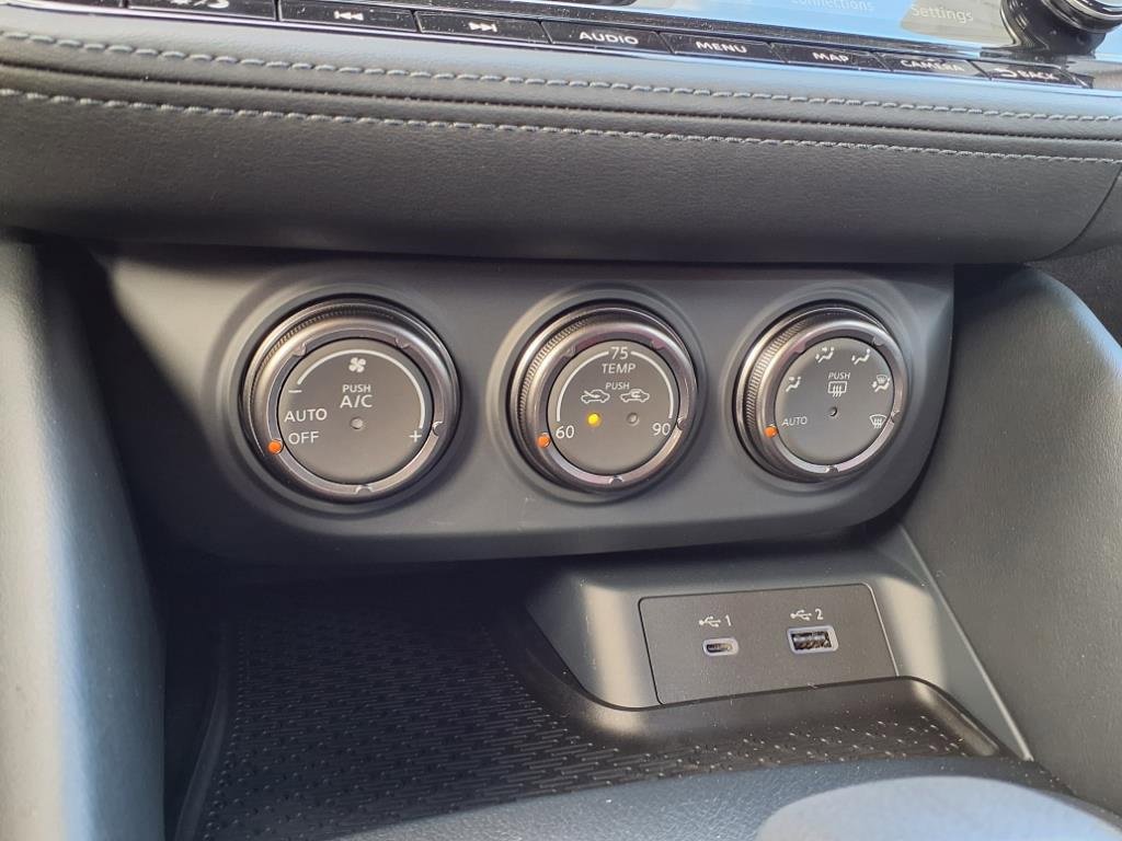 New 2025 Nissan Z NISMO w/ Floor Mat Package image 19