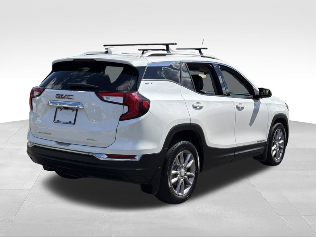 Used 2022 GMC Terrain SLT w/ Infotainment Package II AWD/4WD image 8