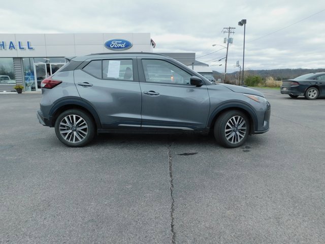 Used 2024 Nissan Kicks SR image 10