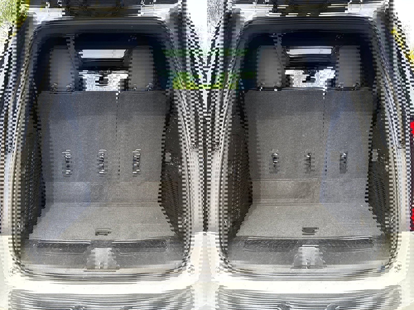 Certified 2021 GMC Yukon SLT w/ SLT Luxury Plus Package image 7