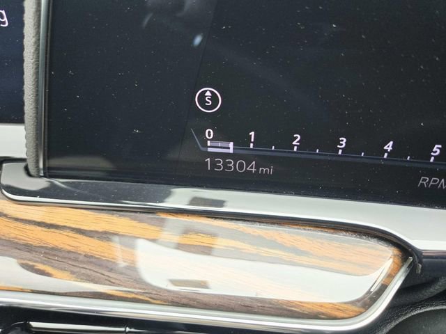 Used 2024 Cadillac Escalade Premium Luxury w/ Performance Package image 24