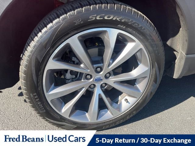 Used 2025 Ford Explorer Platinum w/ Ultimate Package AWD/4WD image 7