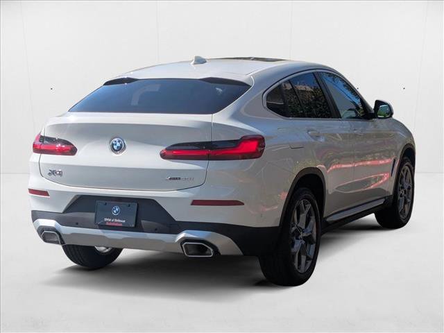 Used 2025 BMW X4 xDrive30i w/ Premium Package image 2
