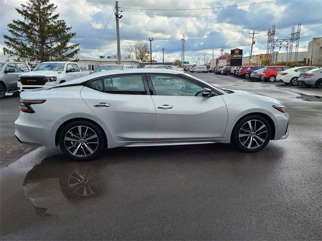 Used 2023 Nissan Maxima SV w/ Floor Mat Group image 6