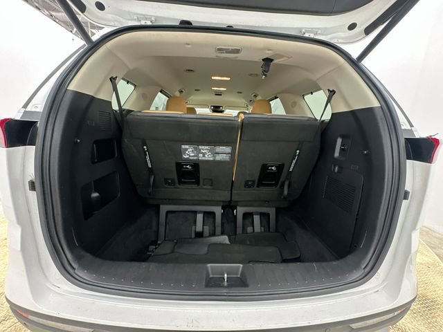 Used 2024 Kia Carnival EX FWD image 21