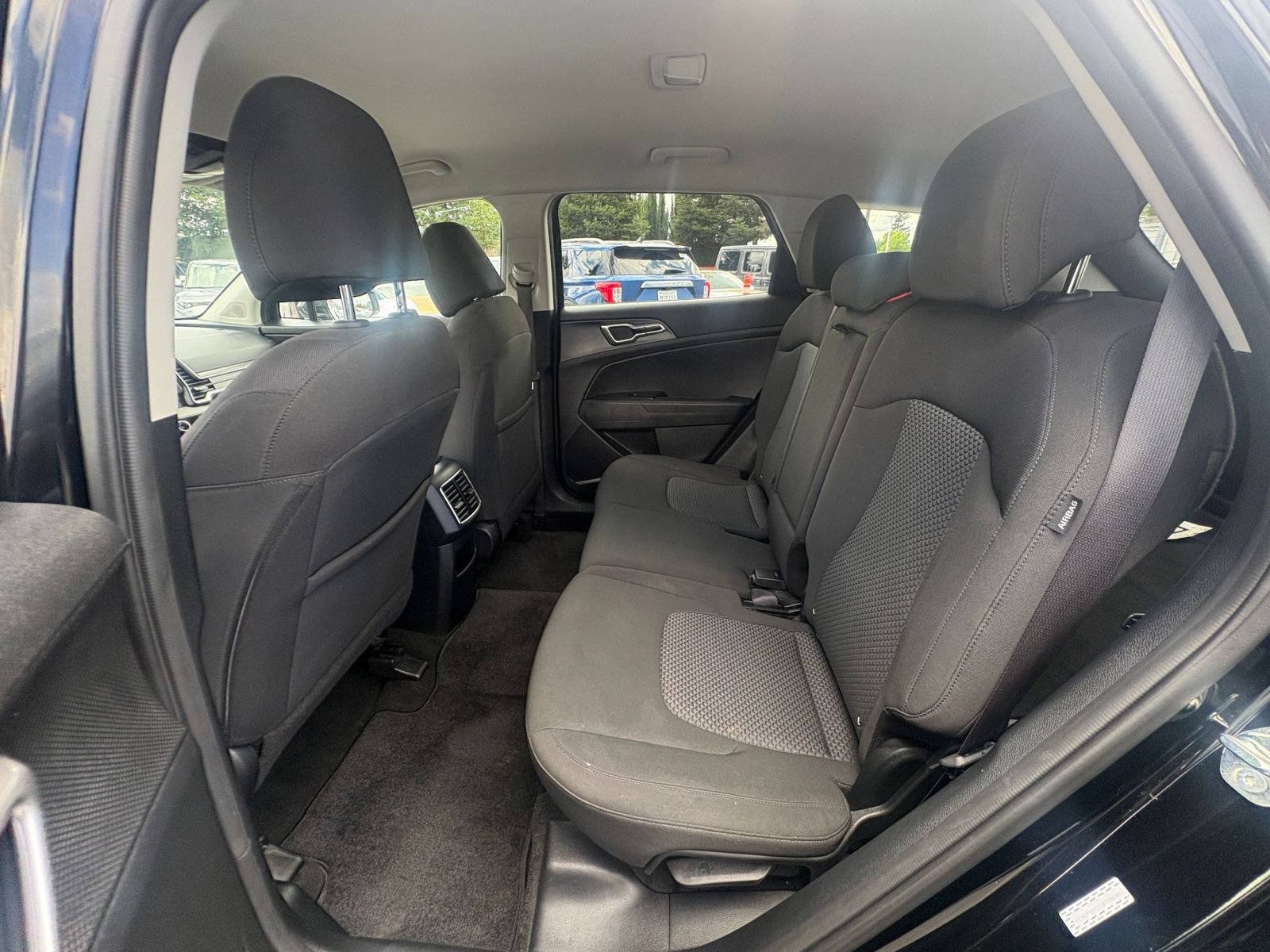 Used 2025 Kia Sportage LX FWD image 24