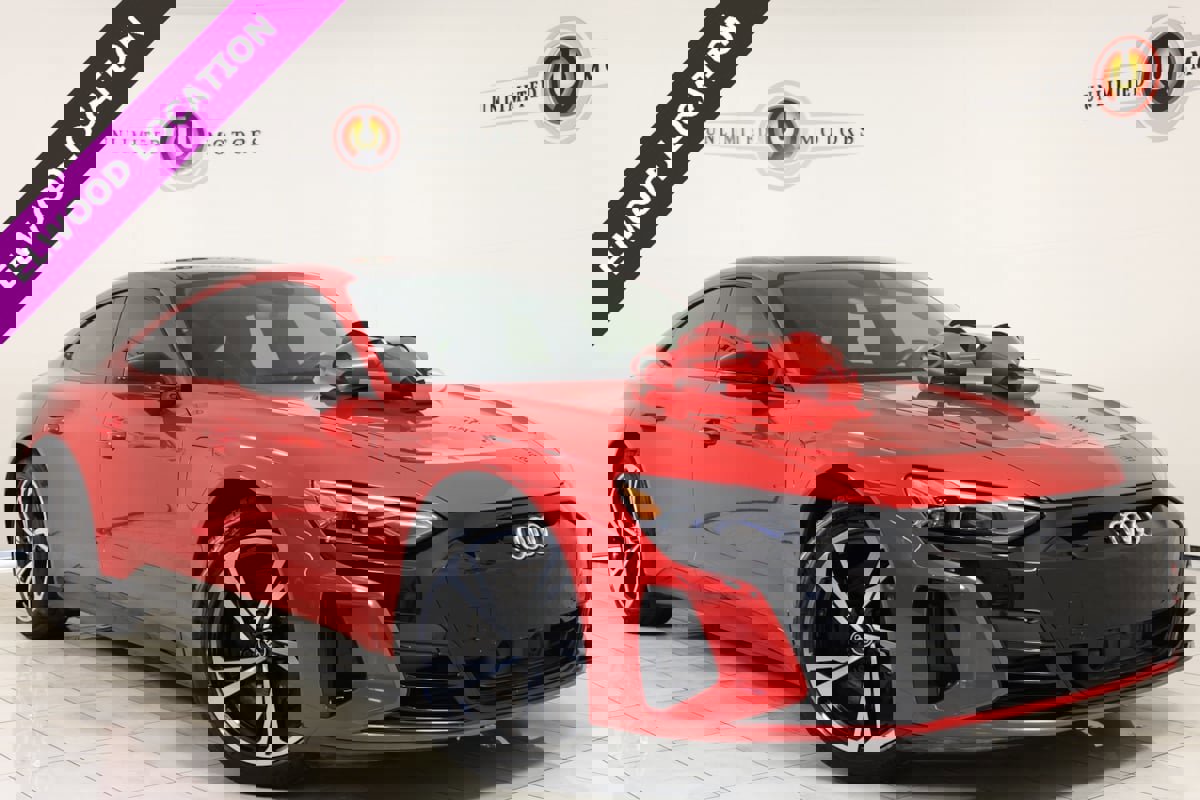 Used 2022 Audi e-tron GT Prestige image 1