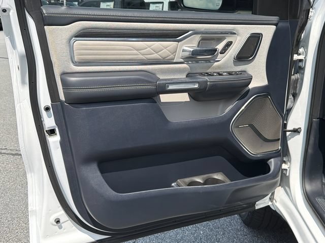 Used 2023 RAM 1500 Limited AWD/4WD image 12