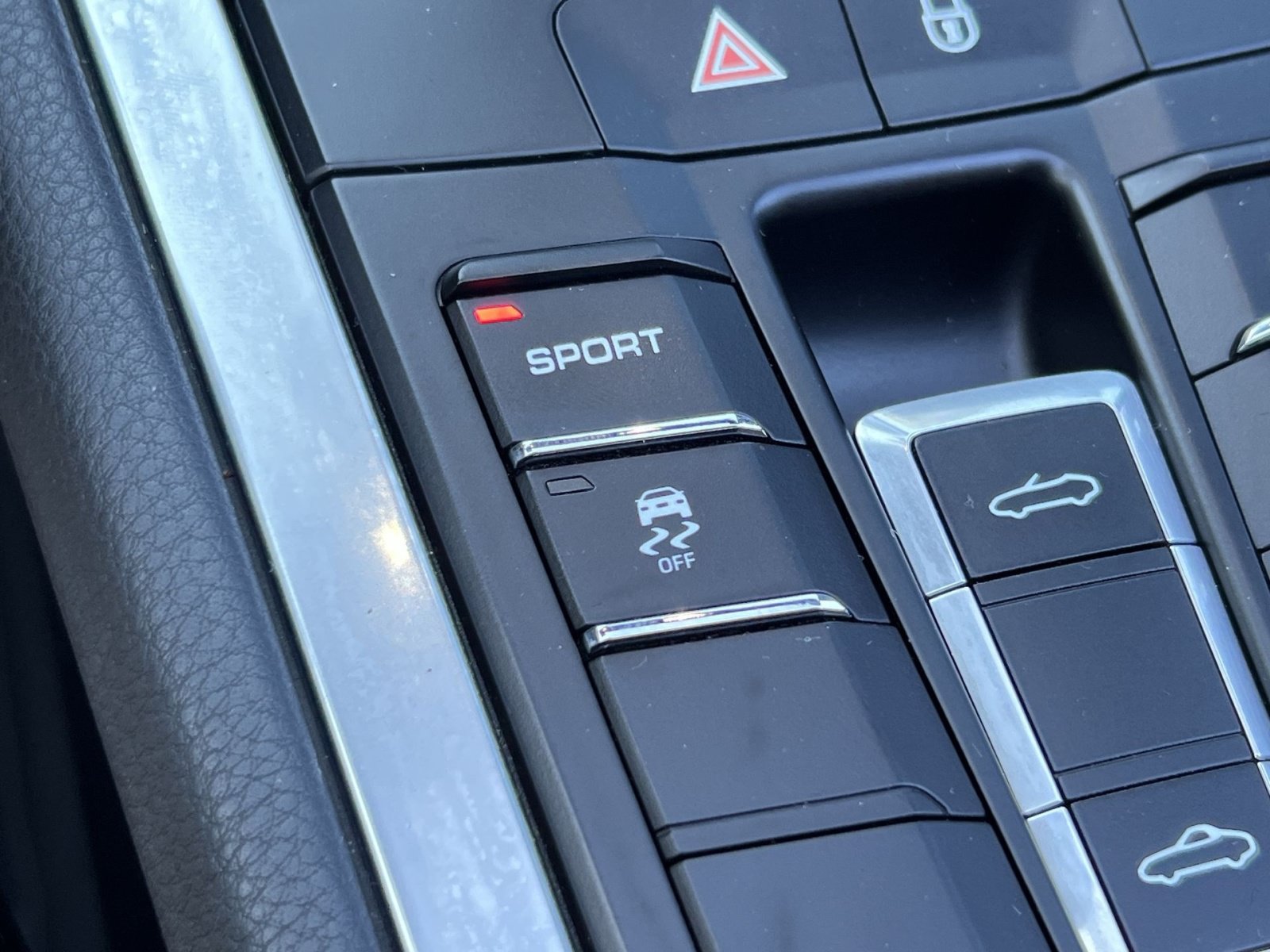 Used 2018 Porsche 718 Boxster RWD image 34
