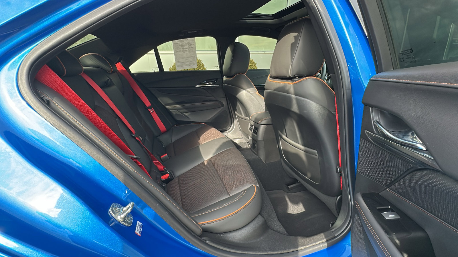 Used 2025 Cadillac CT4 V w/ LPO, ONYX Package image 25