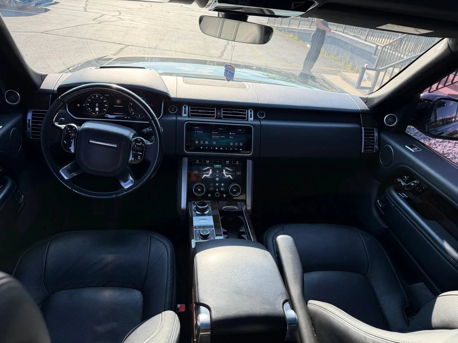 Used 2018 Land Rover Range Rover Long Wheelbase Supercharged AWD/4WD image 12