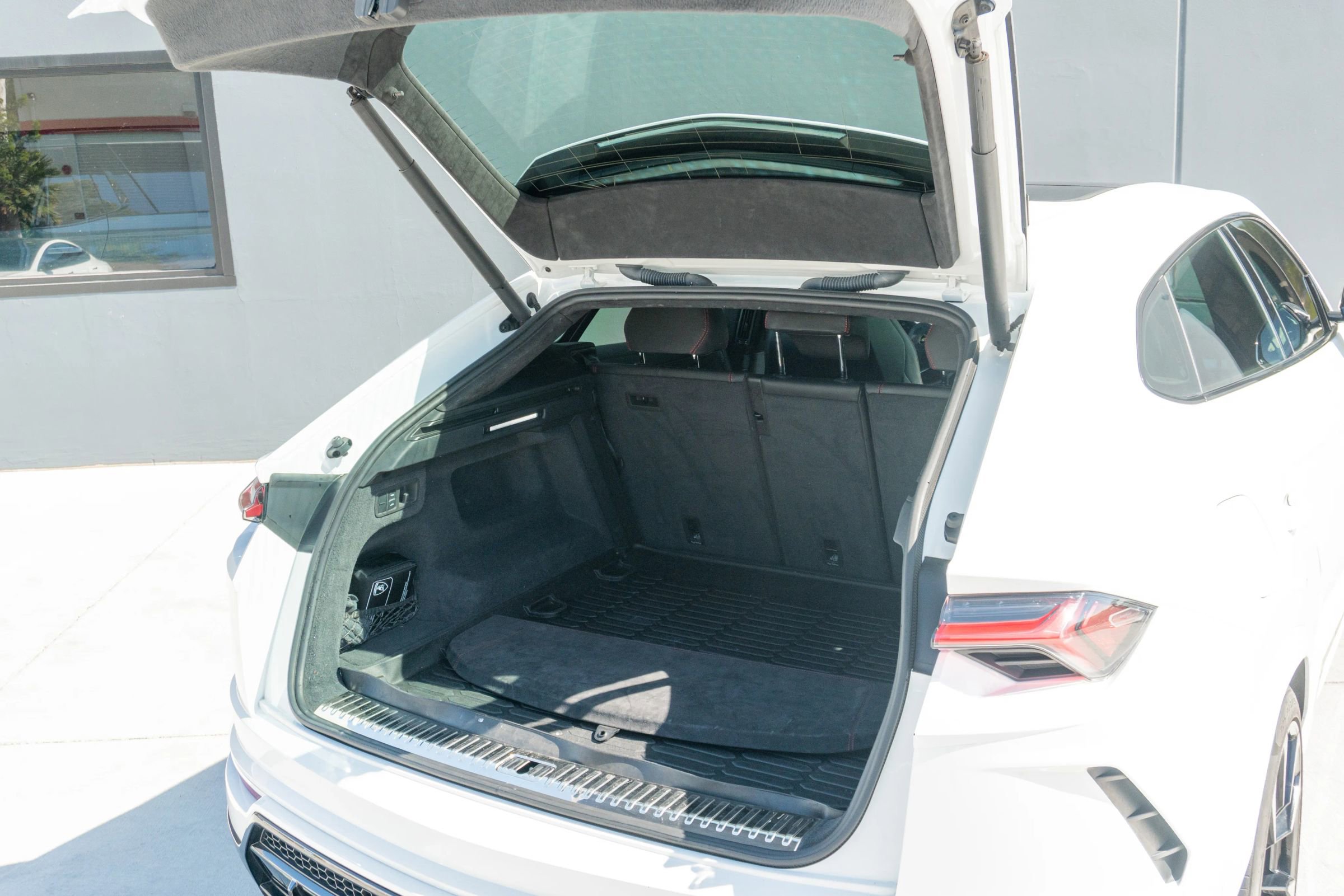 Used 2021 Lamborghini Urus image 62