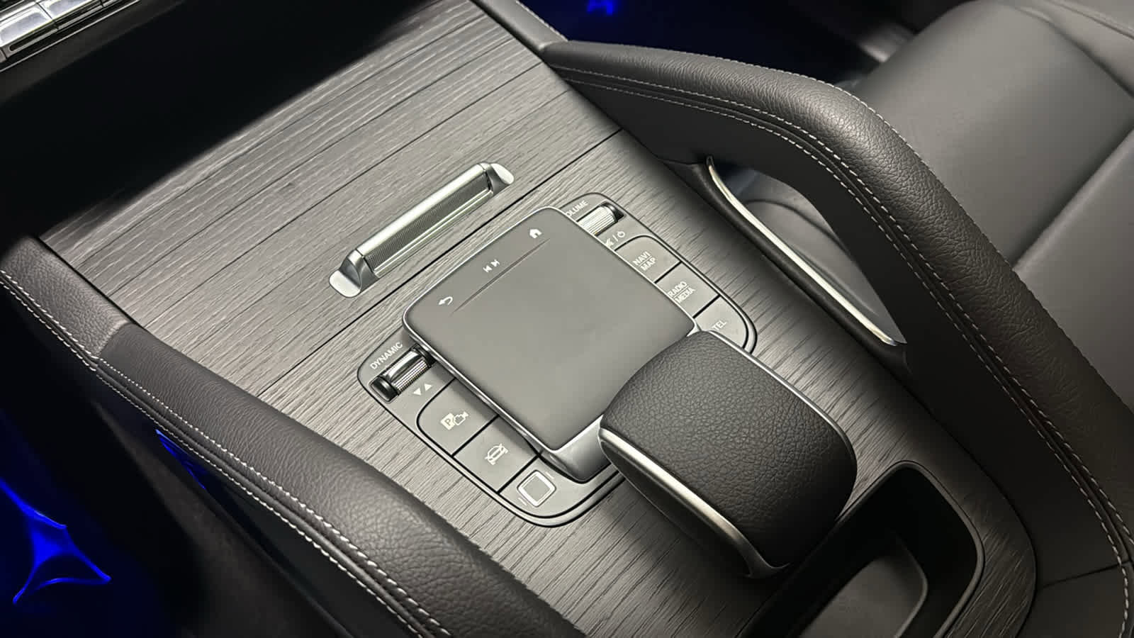 New 2026 Mercedes-Benz GLE 450 4MATIC Coupe image 24