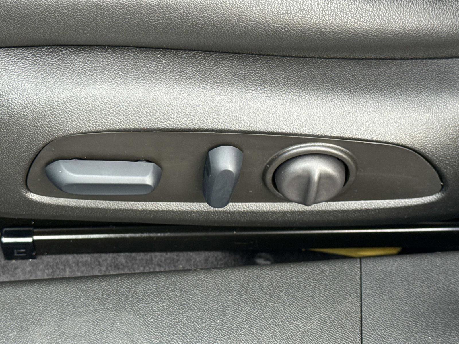 Used 2023 Chevrolet Malibu LT image 15