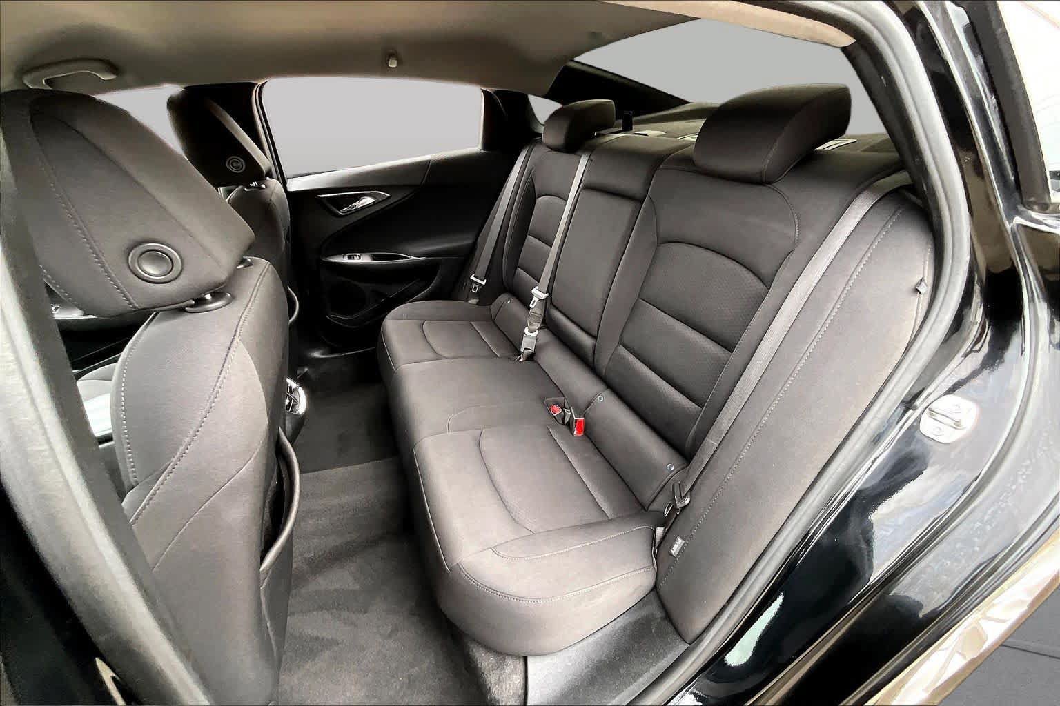 Used 2020 Chevrolet Malibu LT FWD image 19