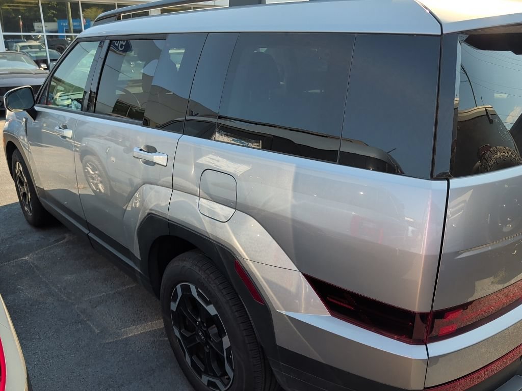 Used 2026 Hyundai Santa Fe SEL AWD/4WD image 4