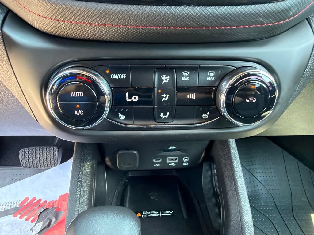 Used 2023 Chevrolet TrailBlazer RS w/ Sun and Liftgate Package AWD/4WD image 27