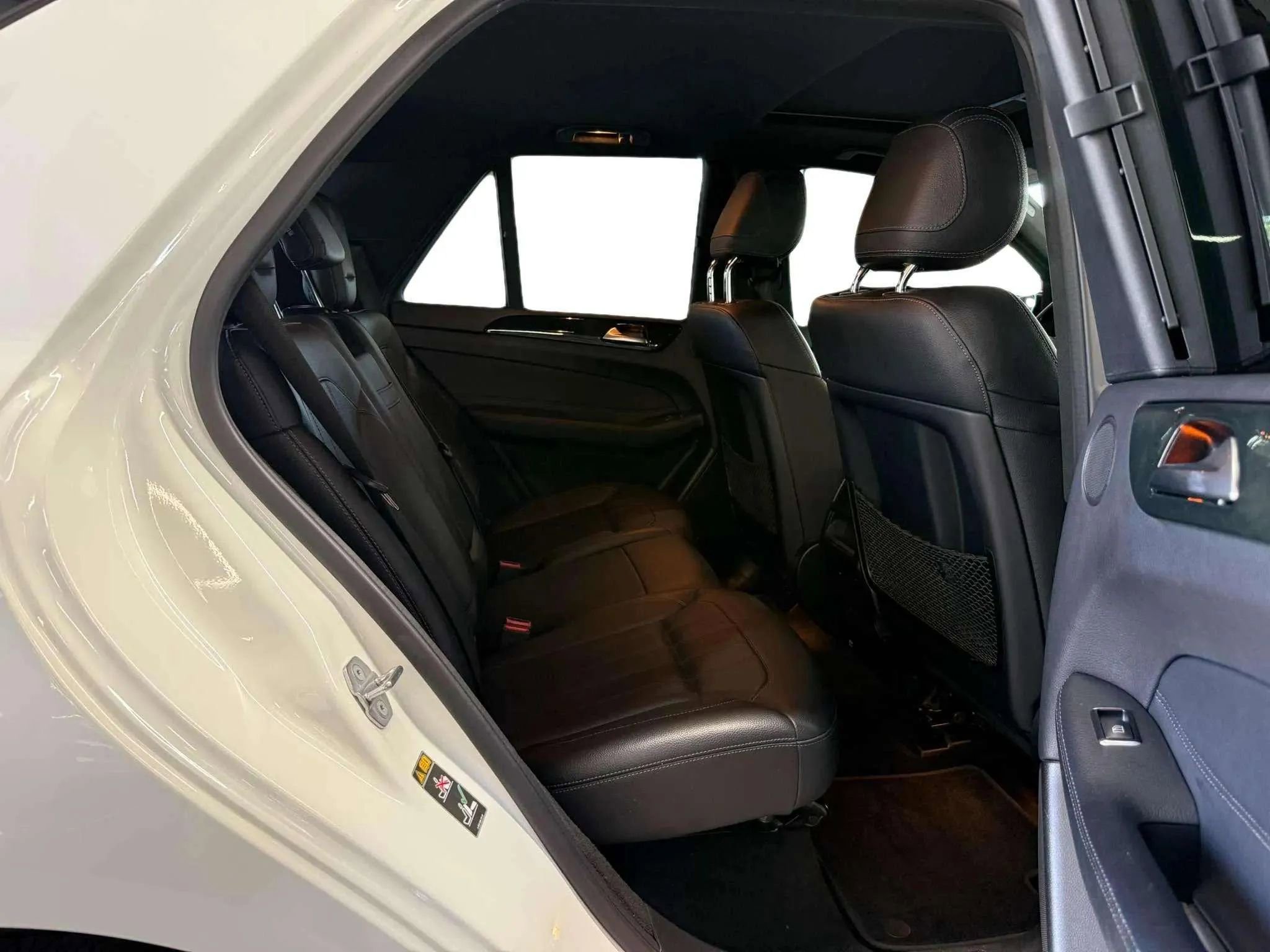 Used 2019 Mercedes-Benz GLE 400 4MATIC image 13