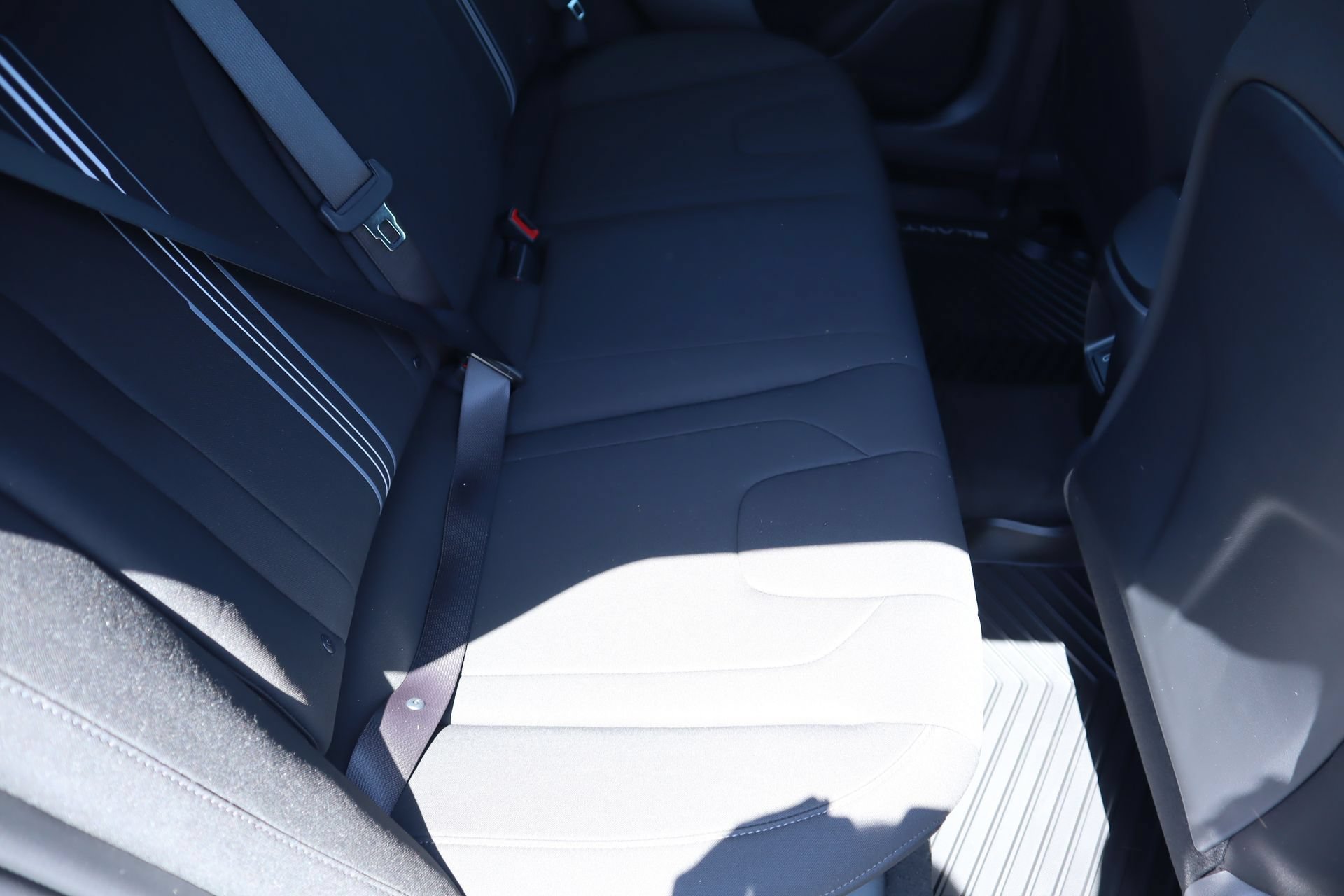 New 2026 Hyundai Elantra Sport FWD image 19