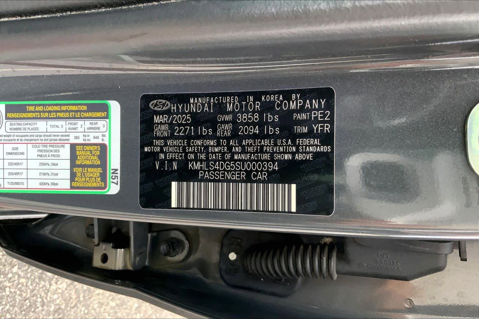 Used 2025 Hyundai Elantra SEL FWD image 31