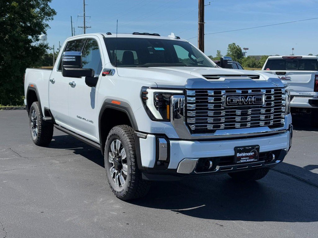 New 2026 GMC Sierra 2500 Denali w/ Denali Reserve Package AWD/4WD image 2