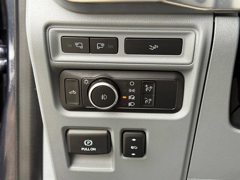 Used 2022 Ford F150 Lariat image 26