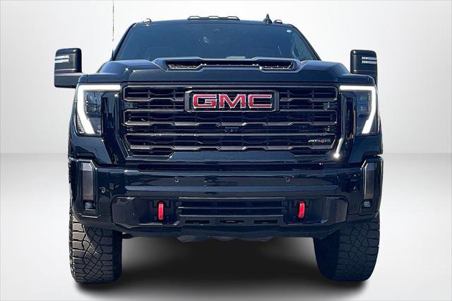 Used 2024 GMC Sierra 2500 AT4X image 2