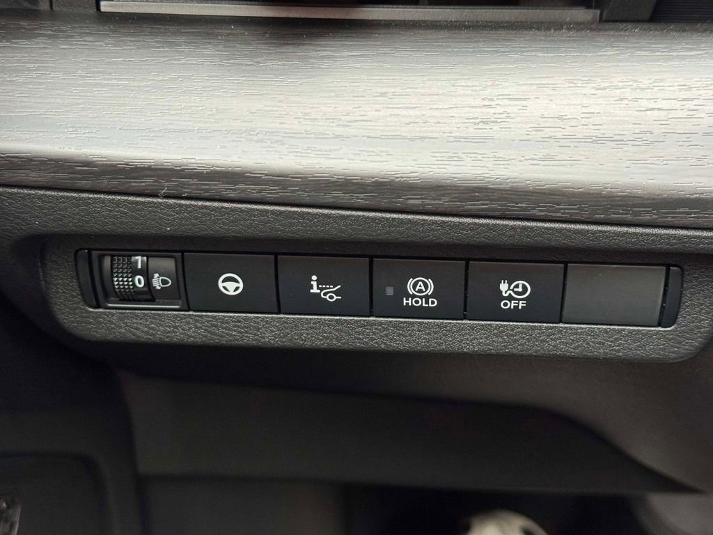 Certified 2024 Nissan Ariya FWD image 20