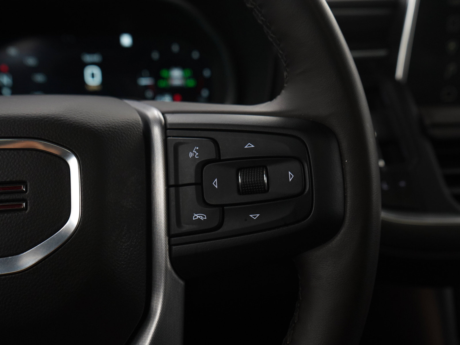 Used 2023 GMC Yukon XL SLT w/ SLT Luxury Package AWD/4WD image 27