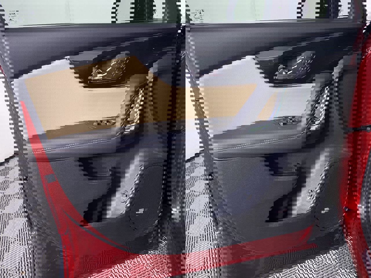 Used 2023 Chevrolet Blazer Premier image 11