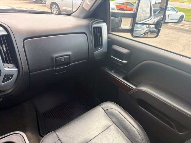 Used 2018 GMC Sierra 2500 SLT w/ Duramax Plus Package AWD/4WD image 22