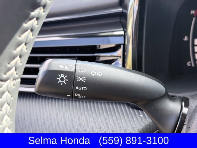 Used 2025 Toyota Camry SE FWD image 14