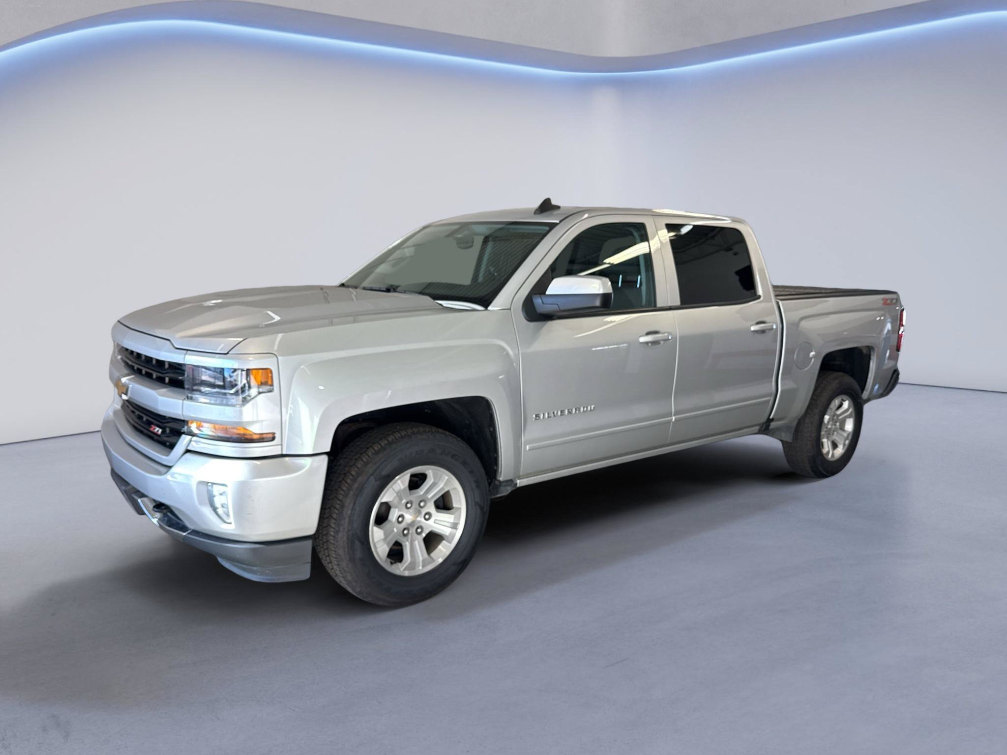 Used 2017 Chevrolet Silverado 1500 LT w/ All Star Edition AWD/4WD image 3